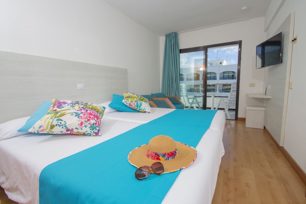 Hotel Green Field — Hotel rooms in Playa del Ingles, Canary Islands