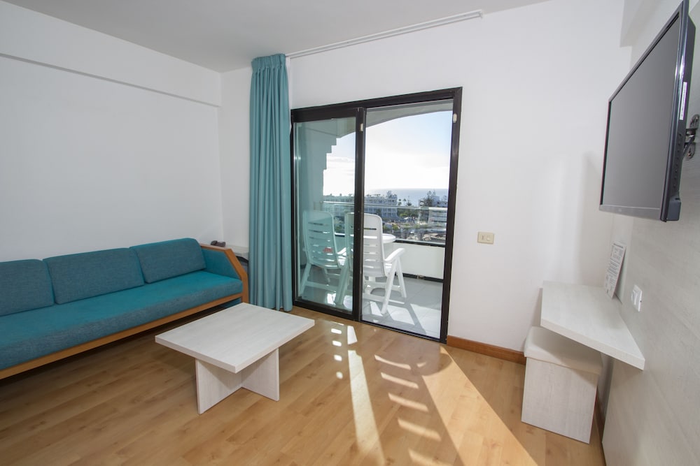 Hotel Green Field — Hotel rooms in Playa del Ingles, Canary Islands