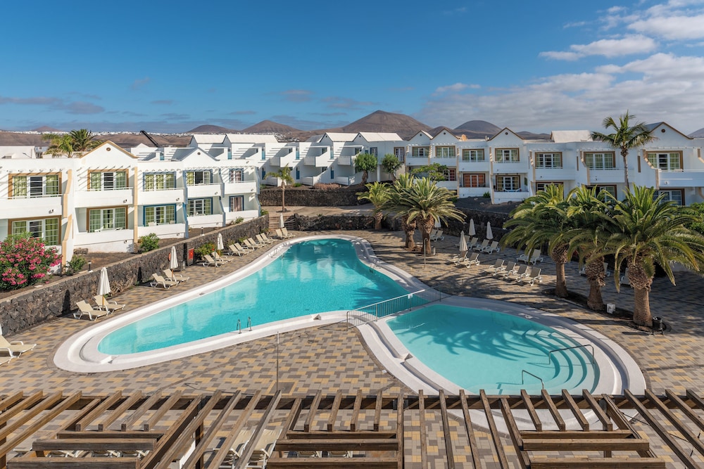 Apartamentos LIVVO Morromar — Swimming pool in Puerto del Carmen, Canary Islands