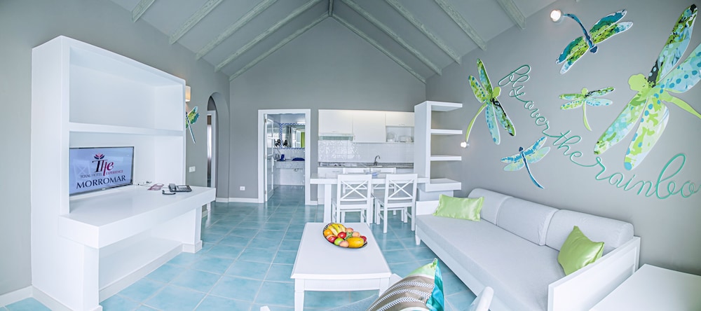 Apartamentos LIVVO Morromar — Hotel rooms in Puerto del Carmen, Canary Islands