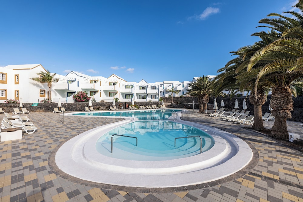 Apartamentos LIVVO Morromar — Swimming pool in Puerto del Carmen, Canary Islands