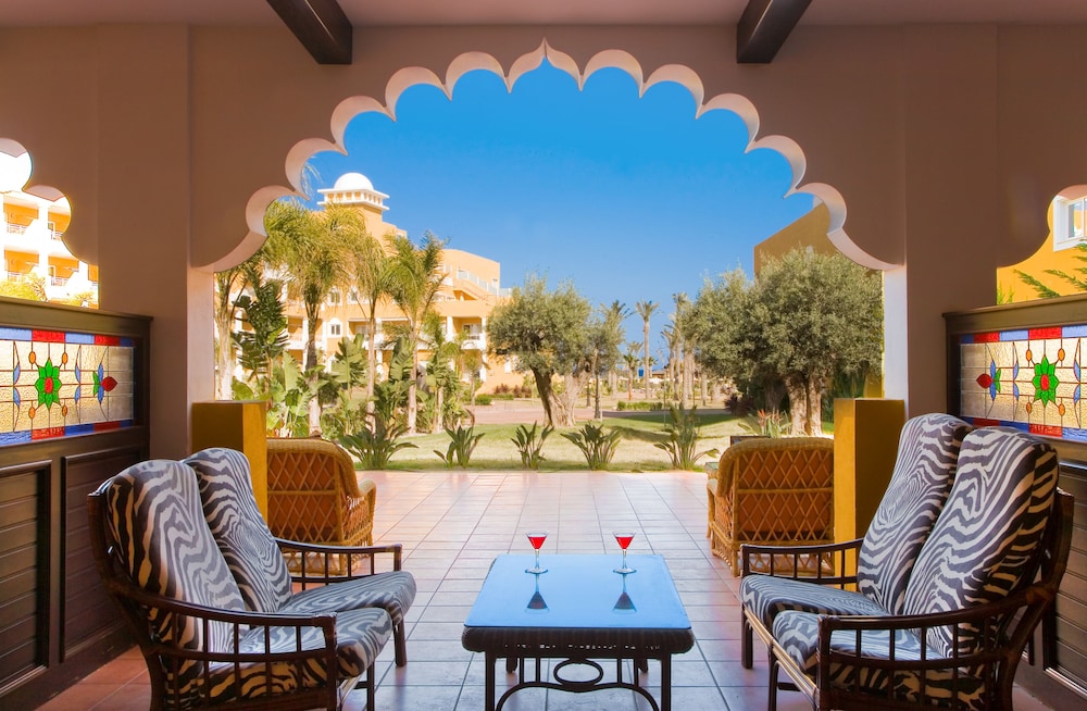 Playazimbali — Hotel building in Vera, Andalusia