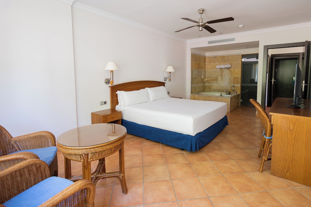 Playazimbali — Hotel rooms in Vera, Andalusia