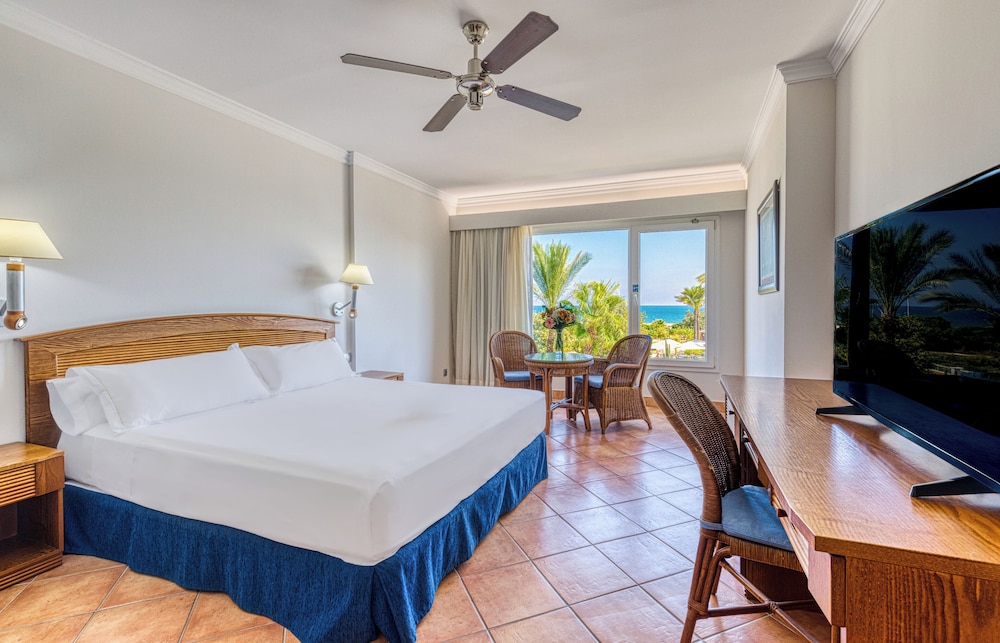 Playazimbali — Hotel rooms in Vera, Andalusia