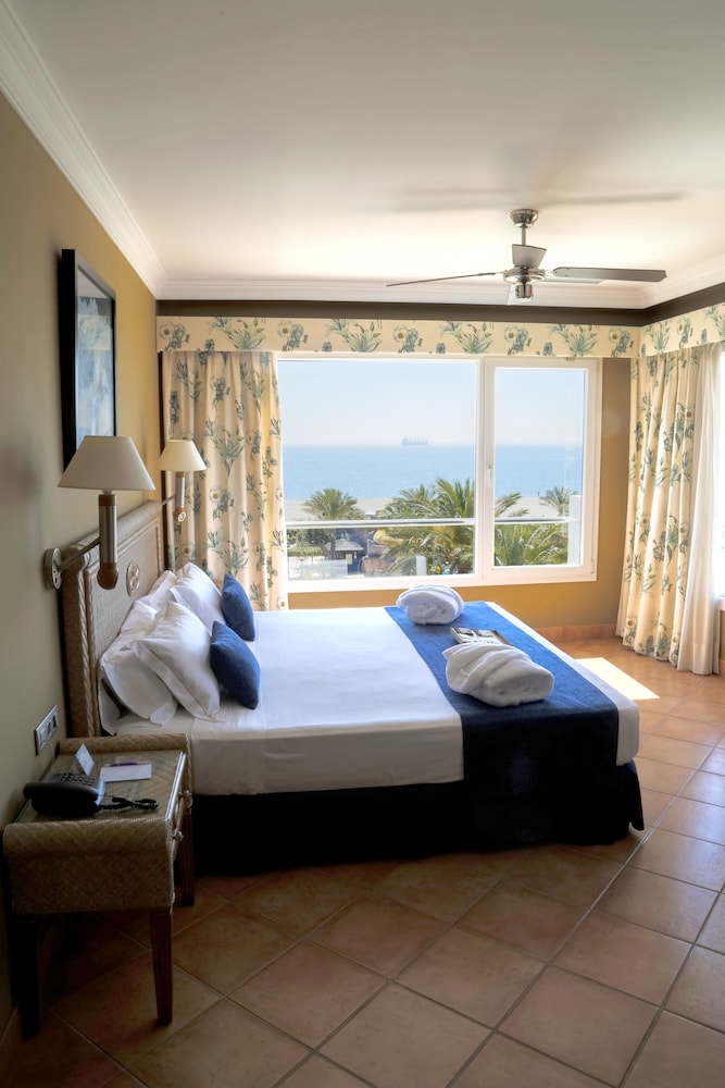 Playazimbali — Hotel rooms in Vera, Andalusia