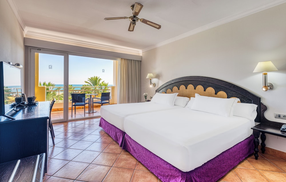 Playazimbali — Hotel rooms in Vera, Andalusia