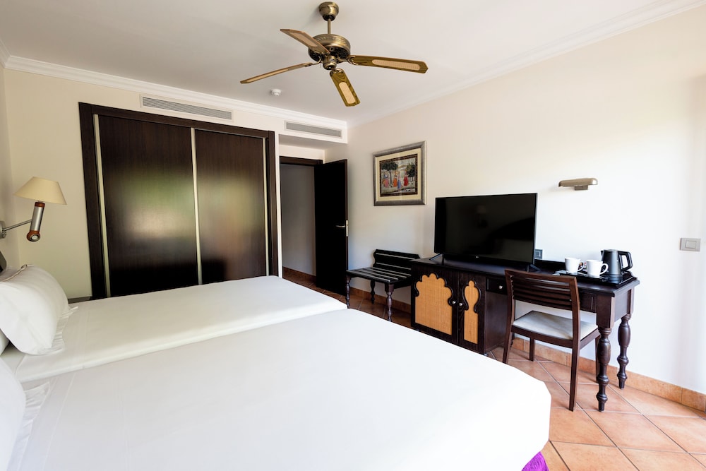Playazimbali — Hotel rooms in Vera, Andalusia