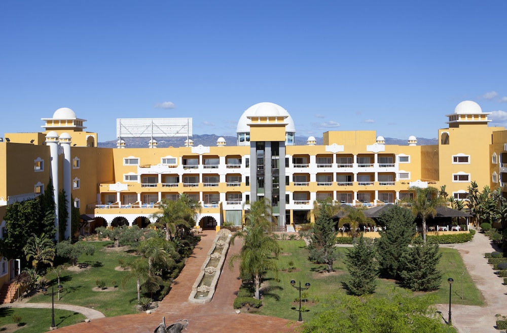 Playazimbali — Hotel building in Vera, Andalusia