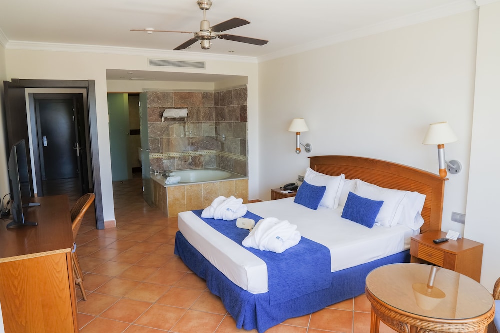 Playazimbali — Hotel rooms in Vera, Andalusia