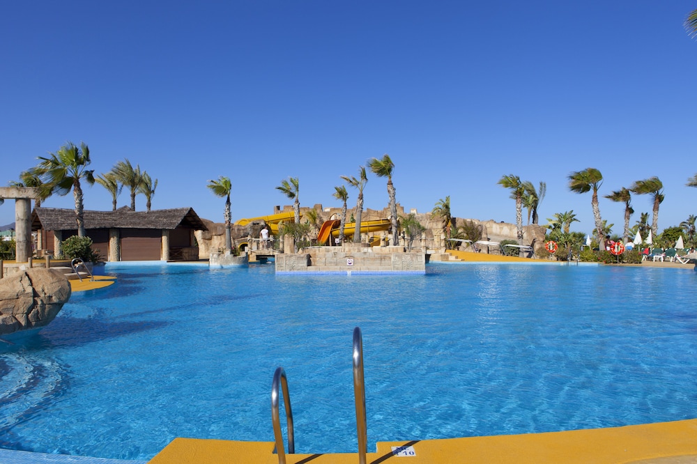 Playazimbali — Swimming pool in Vera, Andalusia