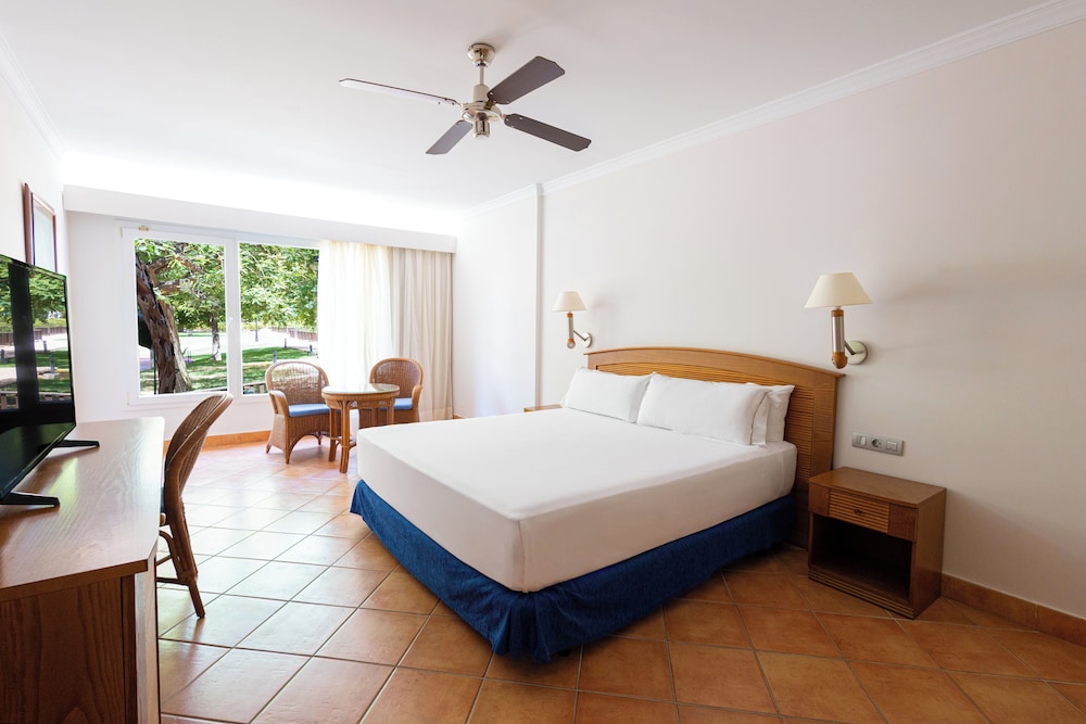 Playazimbali — Hotel rooms in Vera, Andalusia