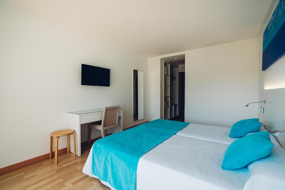 Hotel THB Dos Playas - Adults Only — Hotel rooms in Cala Ratjada, Balearic Islands