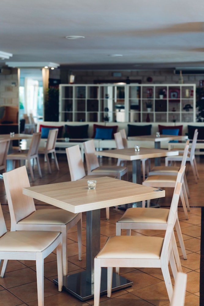 Hotel THB Dos Playas - Adults Only — Restaurant & bars in Cala Ratjada, Balearic Islands