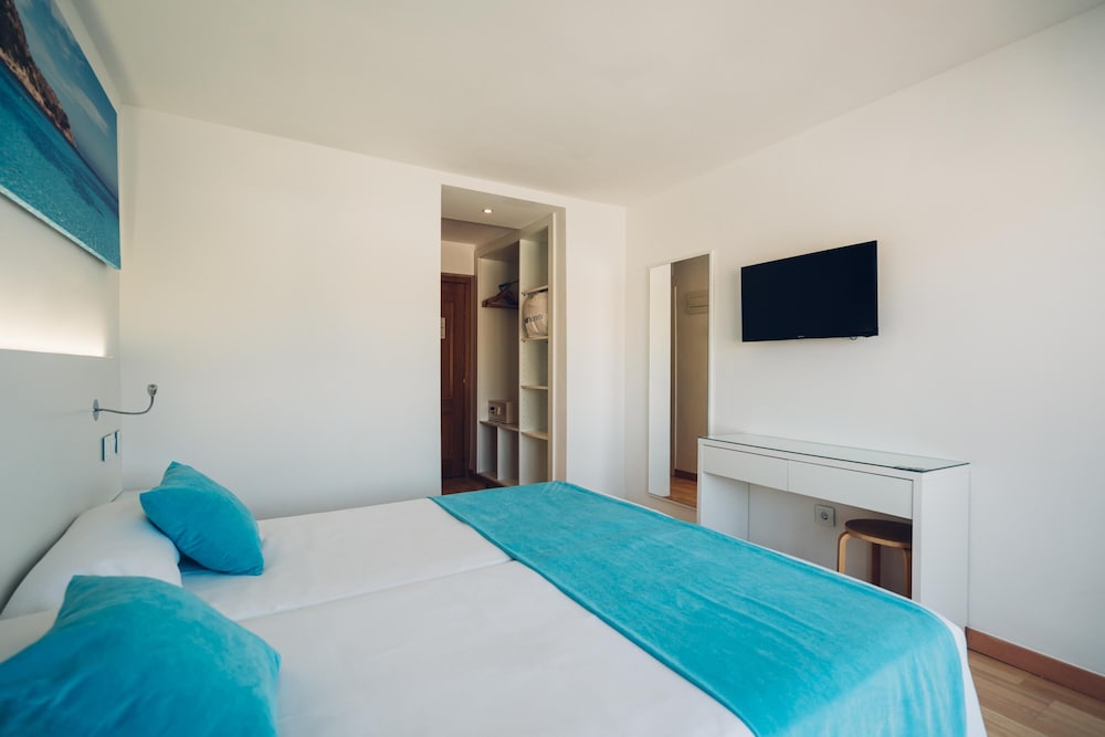 Hotel THB Dos Playas - Adults Only — Hotel rooms in Cala Ratjada, Balearic Islands