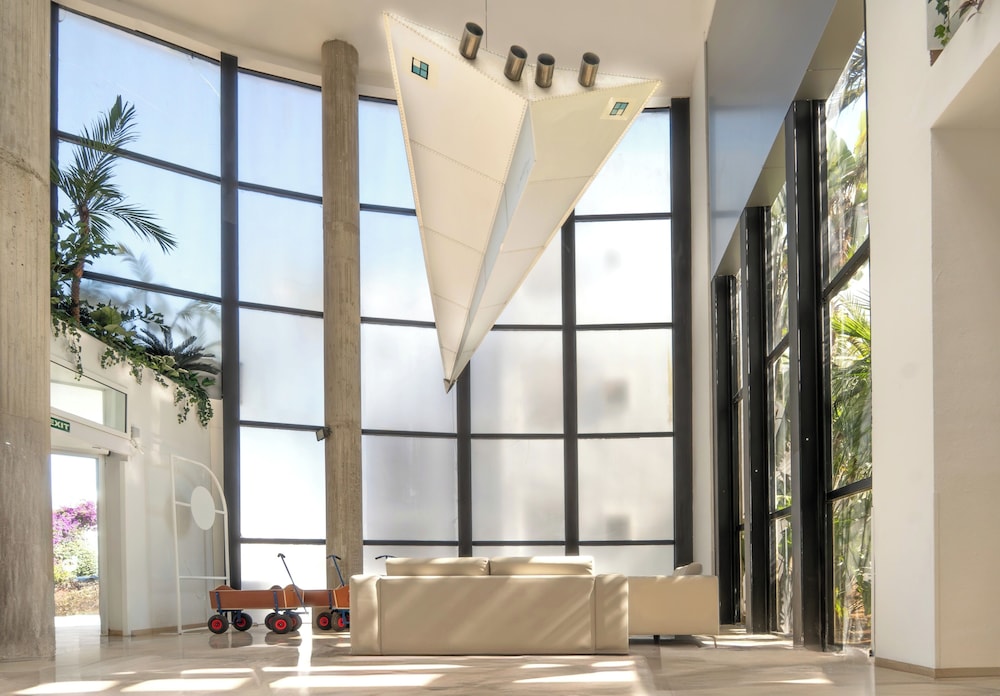Hotel Calimera Fido Gardens — Hotel building in Cala d´Or, Balearic Islands