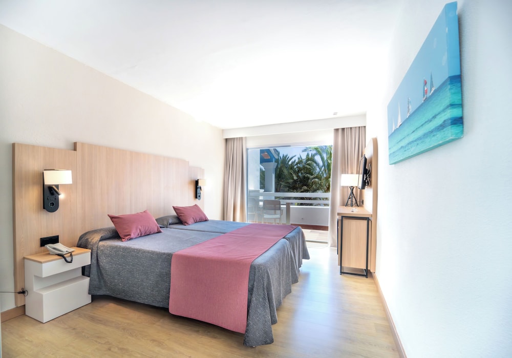 Hotel Calimera Fido Gardens — Hotel rooms in Cala d´Or, Balearic Islands