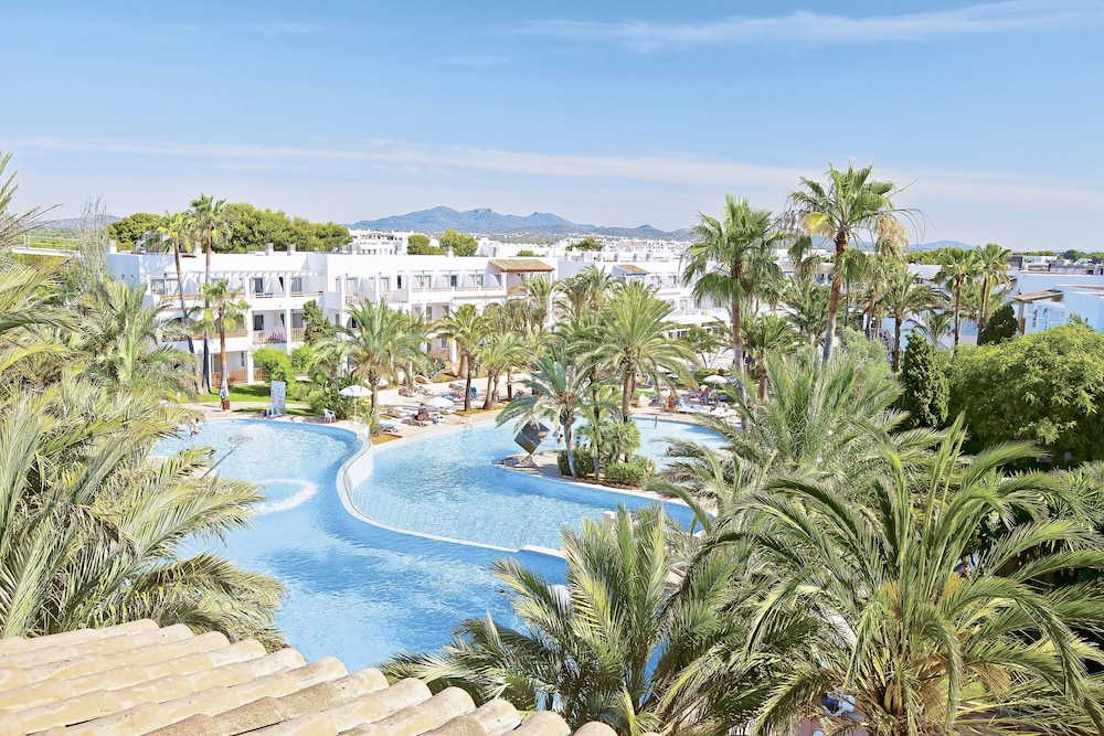 Hotel Calimera Fido Gardens — Swimming pool in Cala d´Or, Balearic Islands