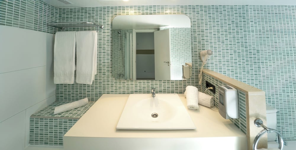 Hotel Calimera Fido Gardens — Hotel rooms in Cala d´Or, Balearic Islands