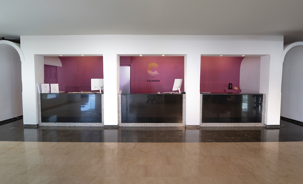 Hotel Calimera Fido Gardens — Hotel building in Cala d´Or, Balearic Islands