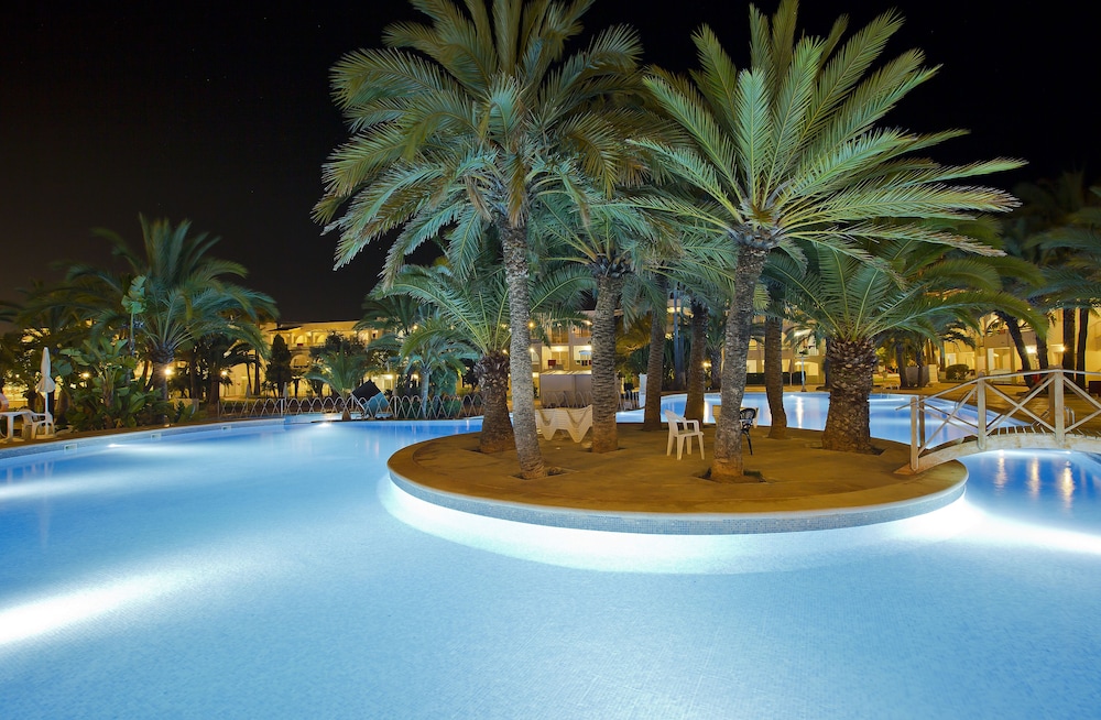 Hotel Calimera Fido Gardens — Swimming pool in Cala d´Or, Balearic Islands