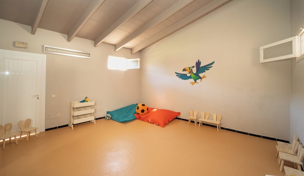 Hotel Calimera Fido Gardens — Attractions for children in Cala d´Or, Balearic Islands