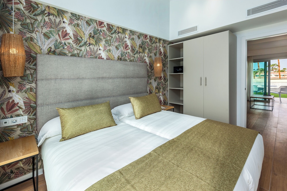 Kumara Serenoa by Lopesan Hotels — Hotel rooms in Maspalomas, Canary Islands