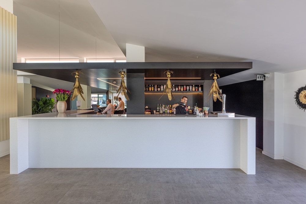 Kumara Serenoa by Lopesan Hotels — Restaurant & bars in Maspalomas, Canary Islands