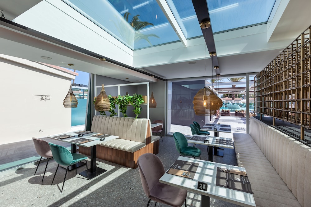 Kumara Serenoa by Lopesan Hotels — Hotel rooms in Maspalomas, Canary Islands