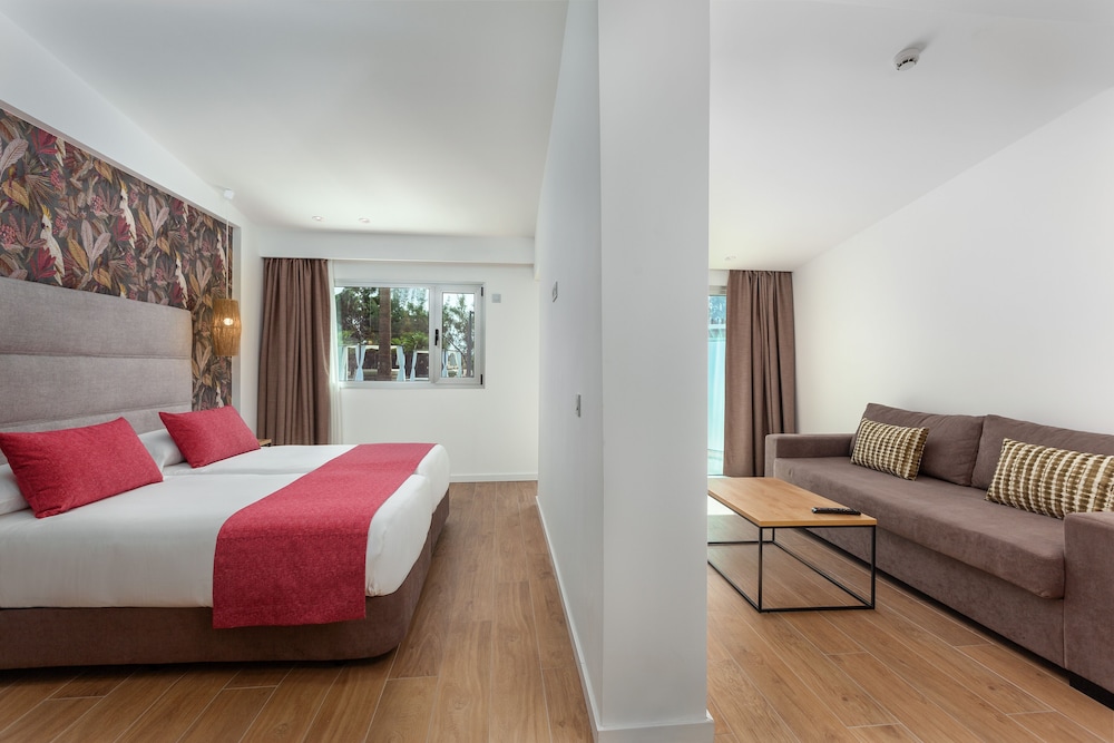 Kumara Serenoa by Lopesan Hotels — Hotel rooms in Maspalomas, Canary Islands