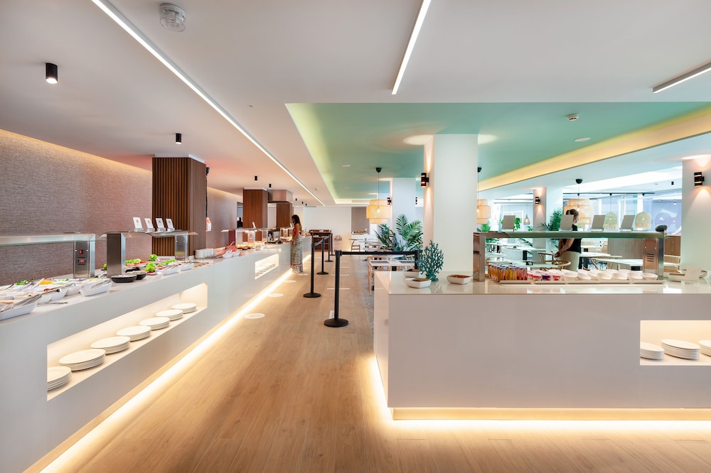 Kumara Serenoa by Lopesan Hotels — Restaurant & bars in Maspalomas, Canary Islands