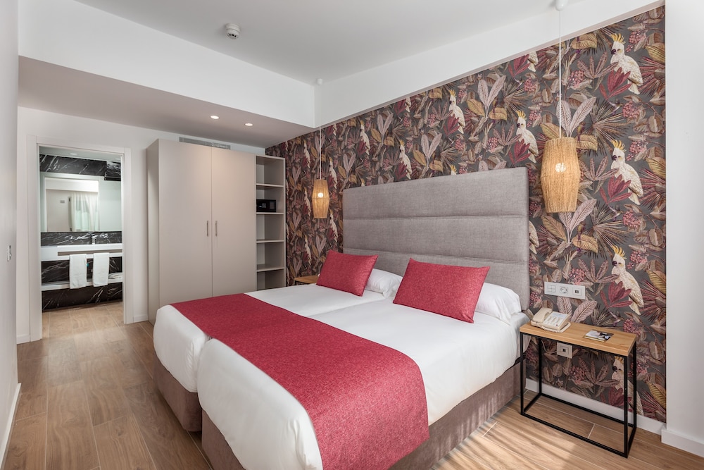Kumara Serenoa by Lopesan Hotels — Hotel rooms in Maspalomas, Canary Islands