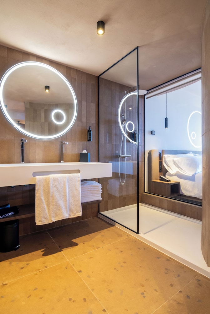 Bahia Principe Escape Tenerife – Hyatt Inclusive Collection — Hotel rooms in Playa Paraiso, Canary Islands
