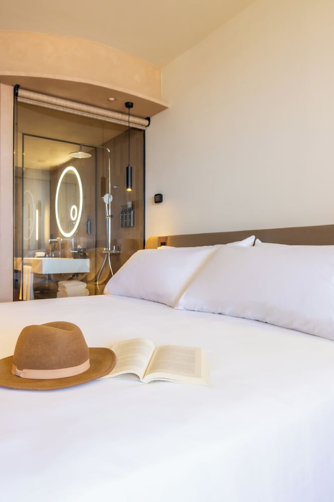 Bahia Principe Escape Tenerife – Hyatt Inclusive Collection — Hotel rooms in Playa Paraiso, Canary Islands