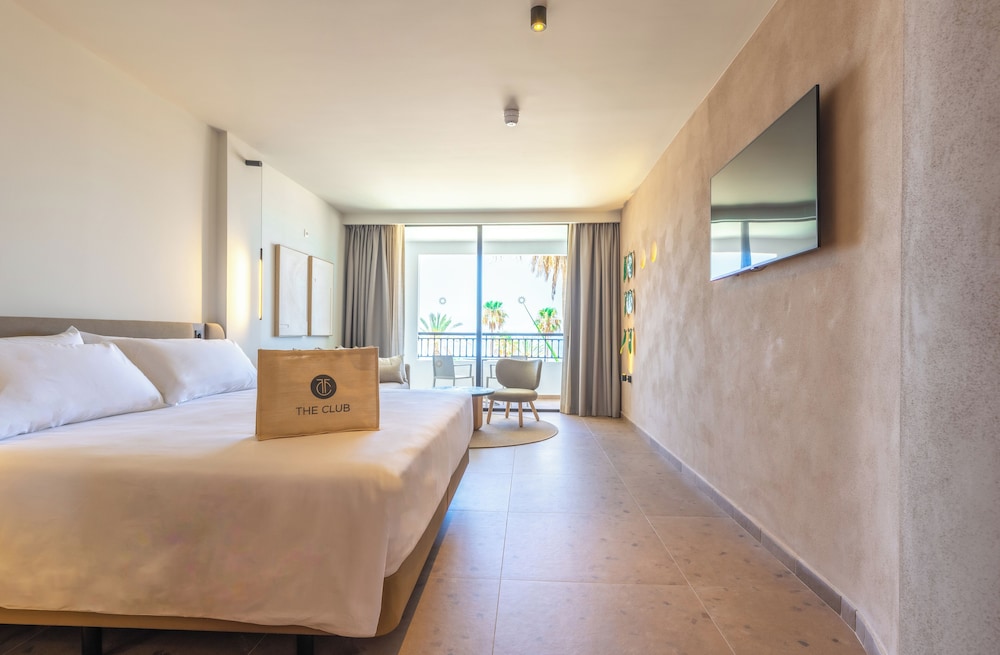 Bahia Principe Escape Tenerife – Hyatt Inclusive Collection — Hotel rooms in Playa Paraiso, Canary Islands