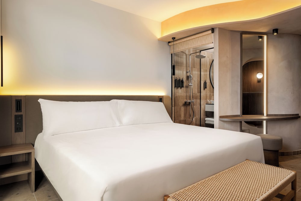 Bahia Principe Escape Tenerife – Hyatt Inclusive Collection — Hotel rooms in Playa Paraiso, Canary Islands