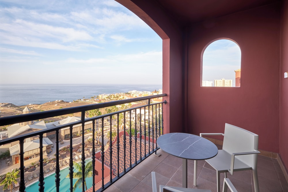 Bahia Principe Escape Tenerife – Hyatt Inclusive Collection — Hotel rooms in Playa Paraiso, Canary Islands