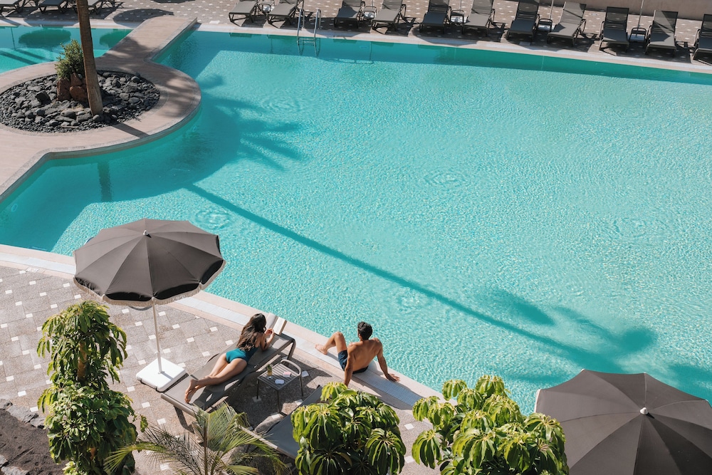 Bahia Principe Escape Tenerife – Hyatt Inclusive Collection — Swimming pool in Playa Paraiso, Canary Islands