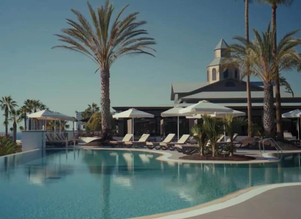 Bahia Principe Escape Tenerife – Hyatt Inclusive Collection — Swimming pool in Playa Paraiso, Canary Islands