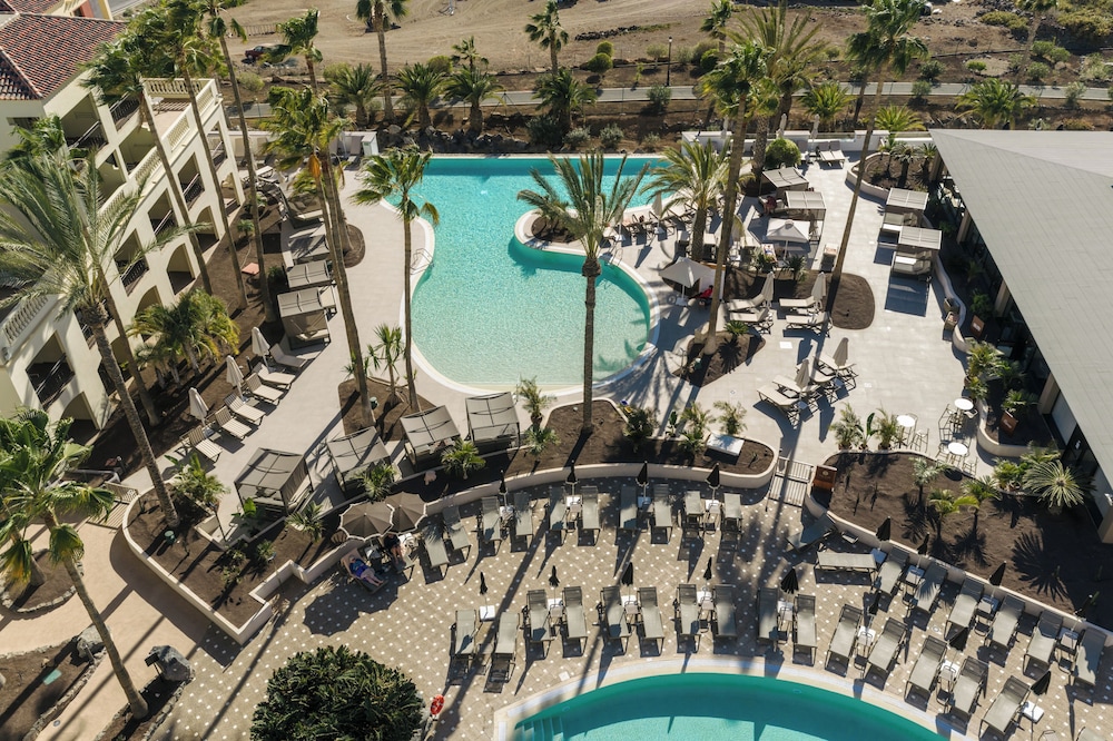 Bahia Principe Escape Tenerife – Hyatt Inclusive Collection — Swimming pool in Playa Paraiso, Canary Islands