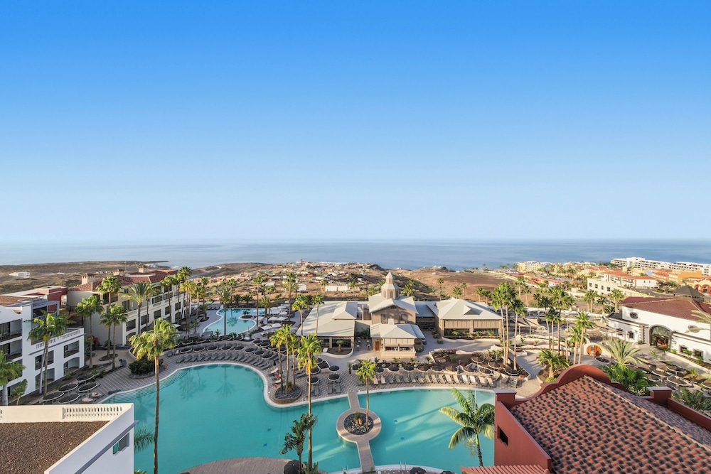 Bahia Principe Escape Tenerife – Hyatt Inclusive Collection — Swimming pool in Playa Paraiso, Canary Islands