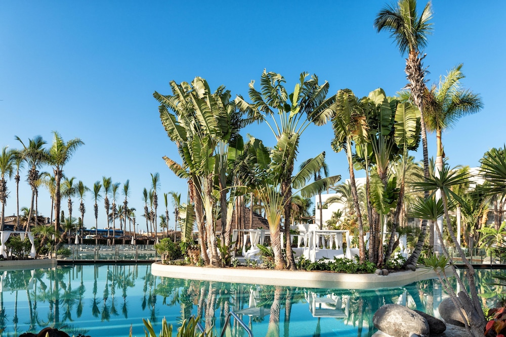 Hotel Maspalomas Princess-All Inclusive — Swimming pool in Maspalomas, Canary Islands