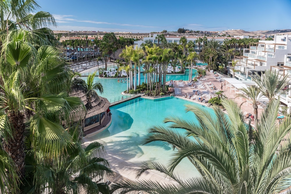 Hotel Maspalomas Princess-All Inclusive — Swimming pool in Maspalomas, Canary Islands