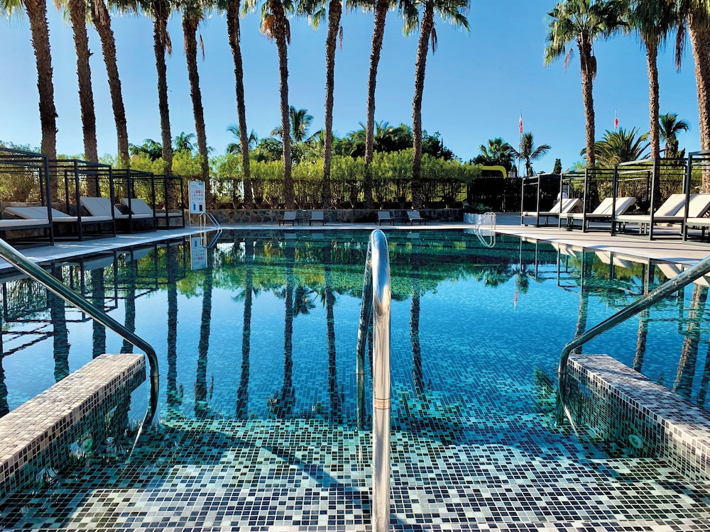Hotel Maspalomas Princess-All Inclusive — Swimming pool in Maspalomas, Canary Islands