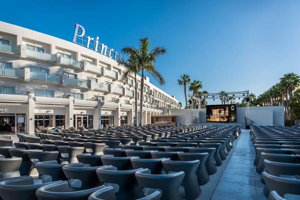 Hotel Maspalomas Princess-All Inclusive — Hotel building in Maspalomas, Canary Islands