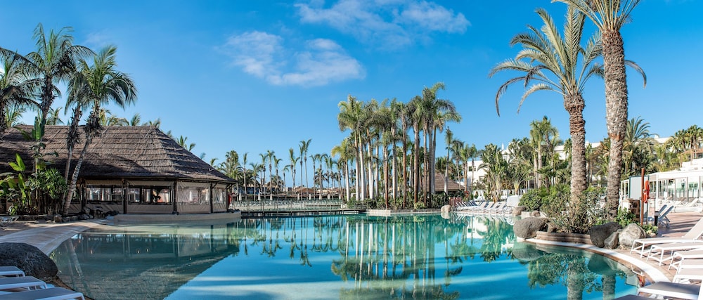 Hotel Maspalomas Princess-All Inclusive — Swimming pool in Maspalomas, Canary Islands