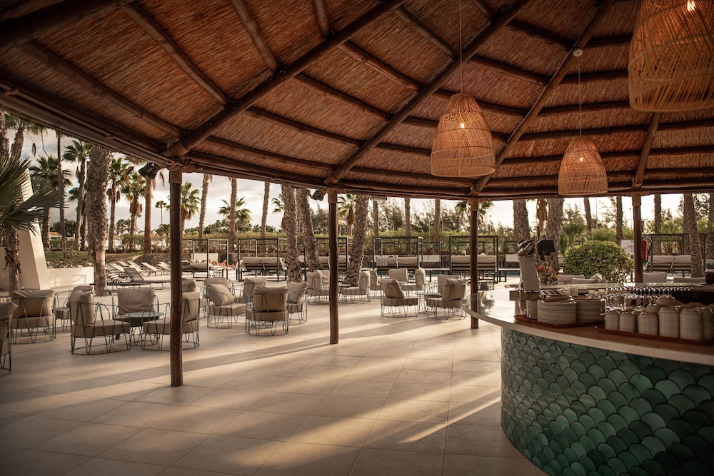 Hotel Maspalomas Princess-All Inclusive — Restaurant & bars in Maspalomas, Canary Islands