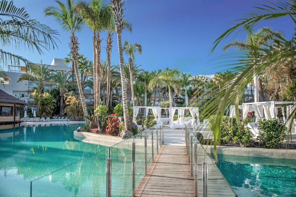 Hotel Maspalomas Princess-All Inclusive — Swimming pool in Maspalomas, Canary Islands