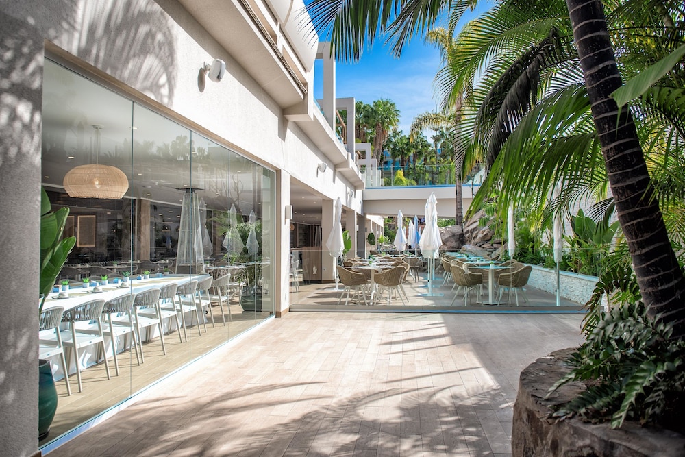 Hotel Maspalomas Princess-All Inclusive — Restaurant & bars in Maspalomas, Canary Islands