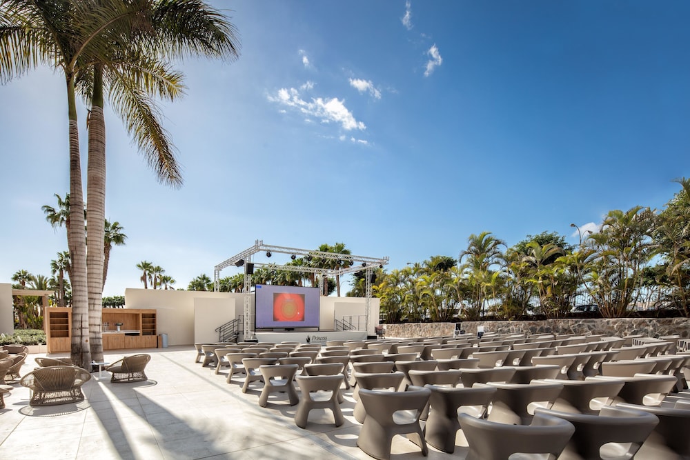 Hotel Maspalomas Princess-All Inclusive — Sports & recreation in Maspalomas, Canary Islands