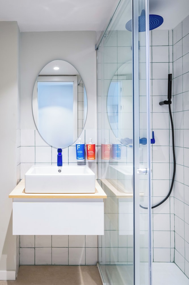Coral Star Hotel & Apartments — Hotel rooms in San Antonio, Balearic Islands
